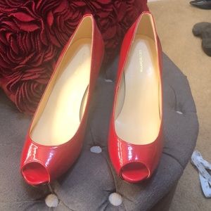 ❤️ Red patent leather peep toes